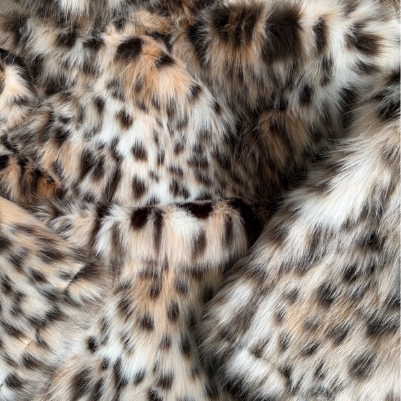 ZARA Faux Fur Jacket - Picture 2 of 8